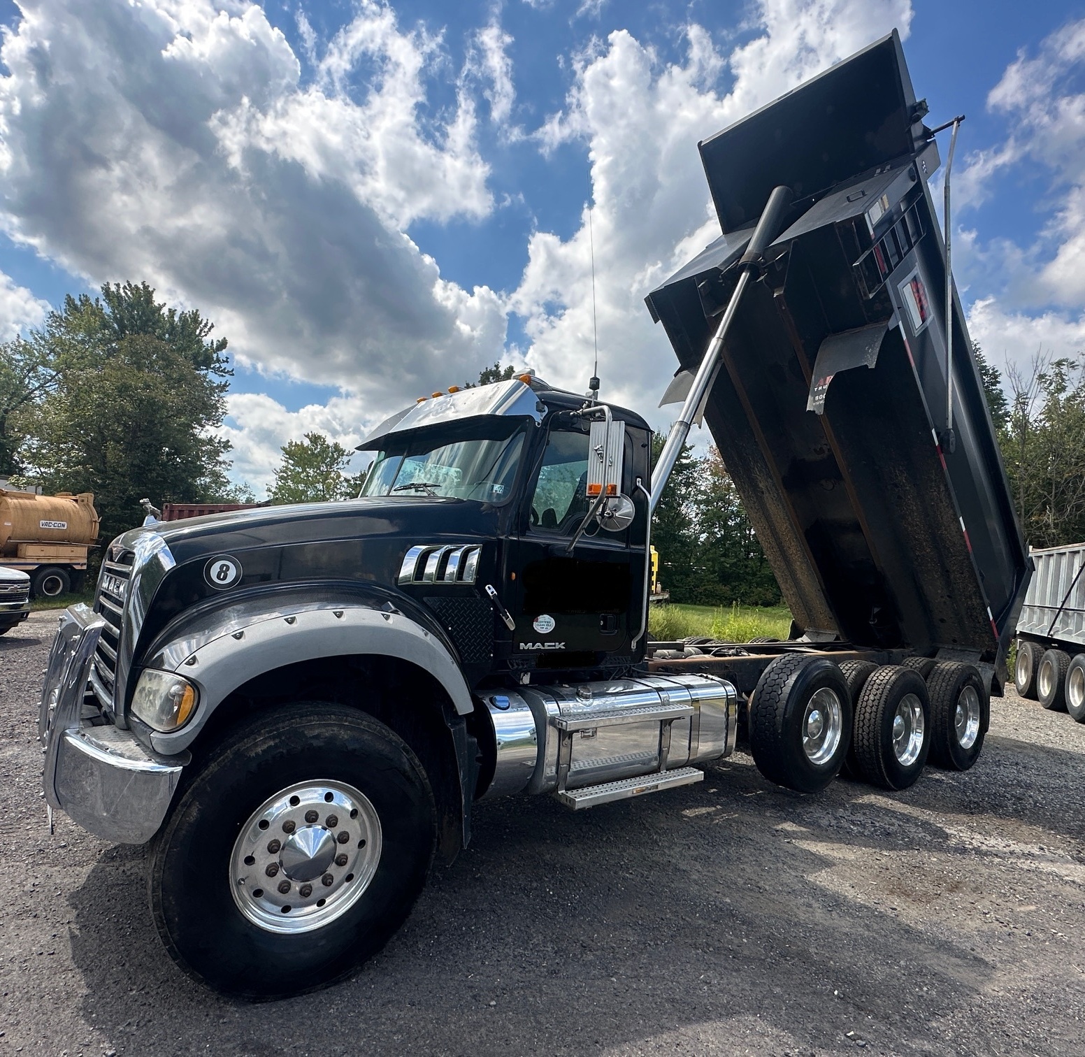 2012 MACK Granite GU713 - view 3 of 42