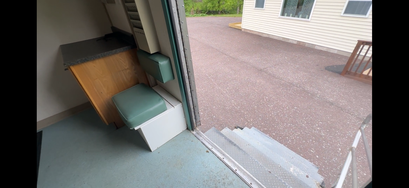 2007 FREIGHTLINER M2 Business Class - Image 40