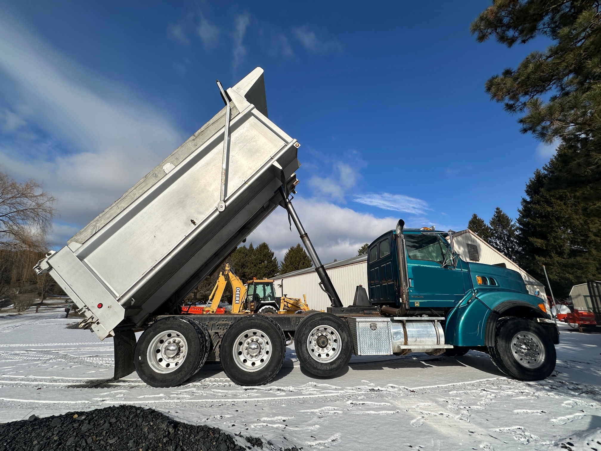 2000 STERLING LT9511 - view 2 of 42