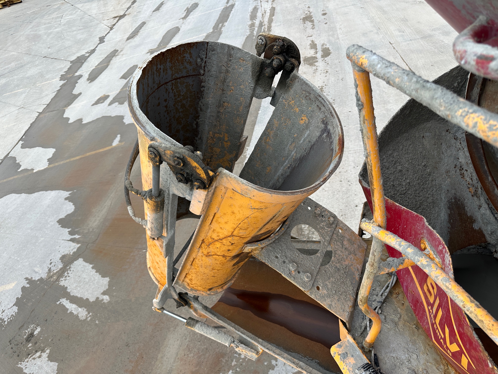 2019 PHOENIX Front Discharge Mixer - Image 35