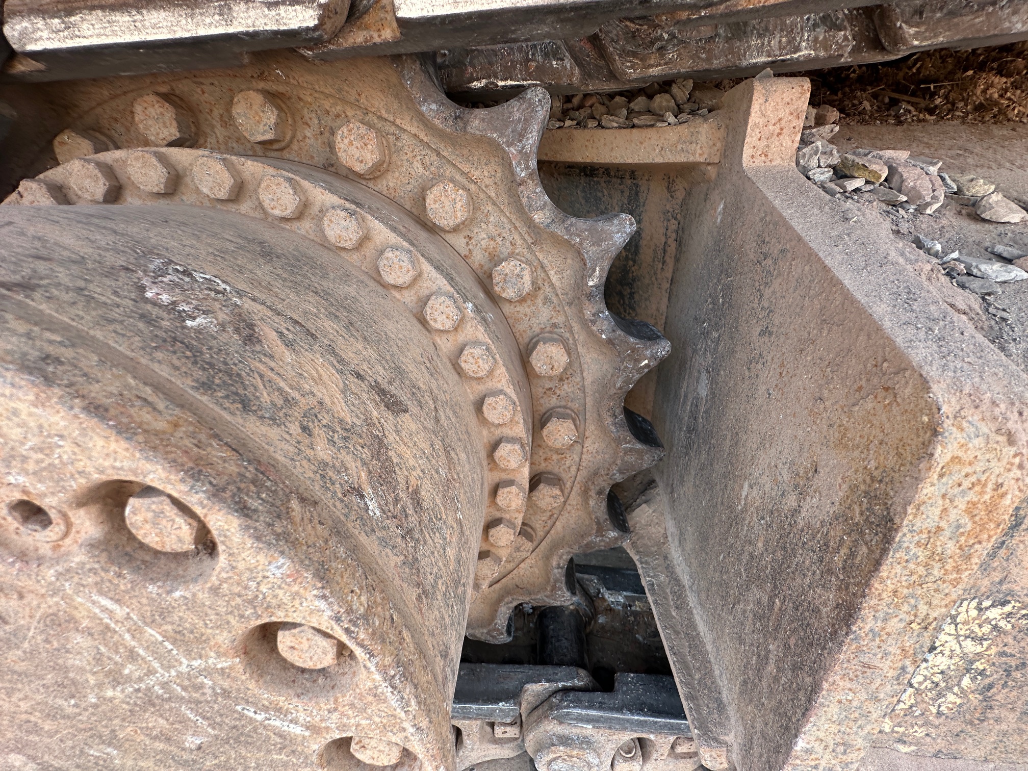 2018 DEERE 380G LC - Image 20