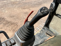 2018 DEERE 380G LC - Image 39