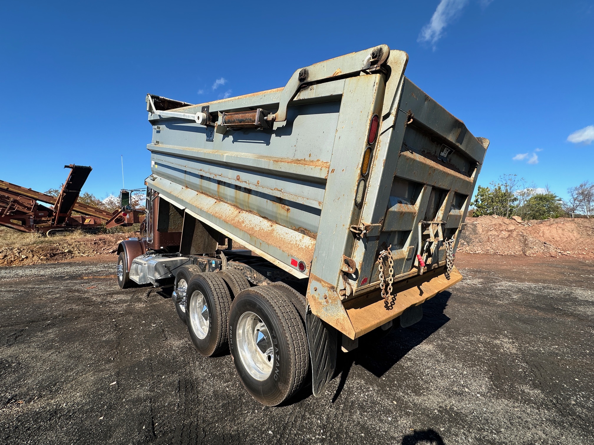 2016 PETERBILT 365 - Image 14