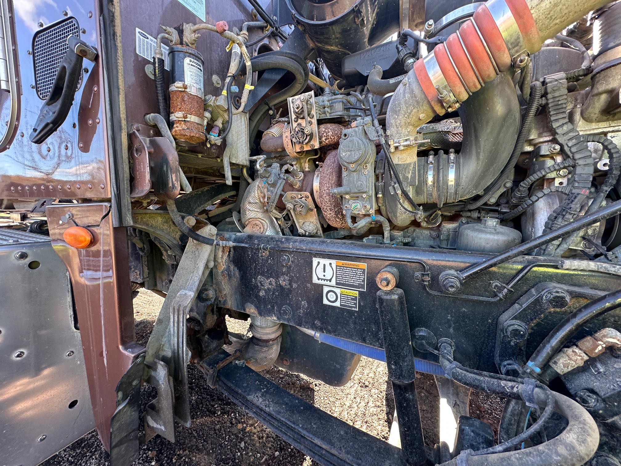 2016 PETERBILT 365 - Image 32