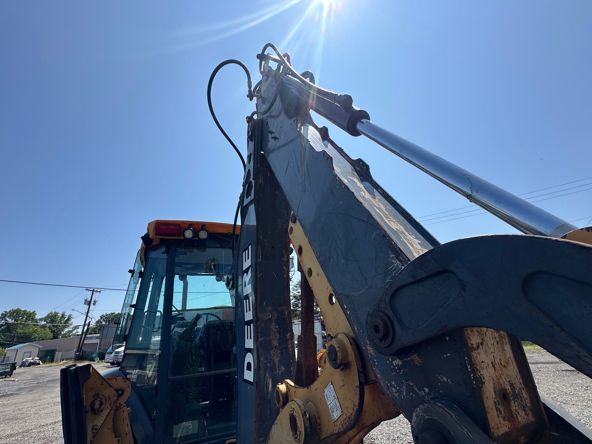 2011 DEERE 310J - Image 18