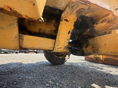 2011 DEERE 310J - Image 28