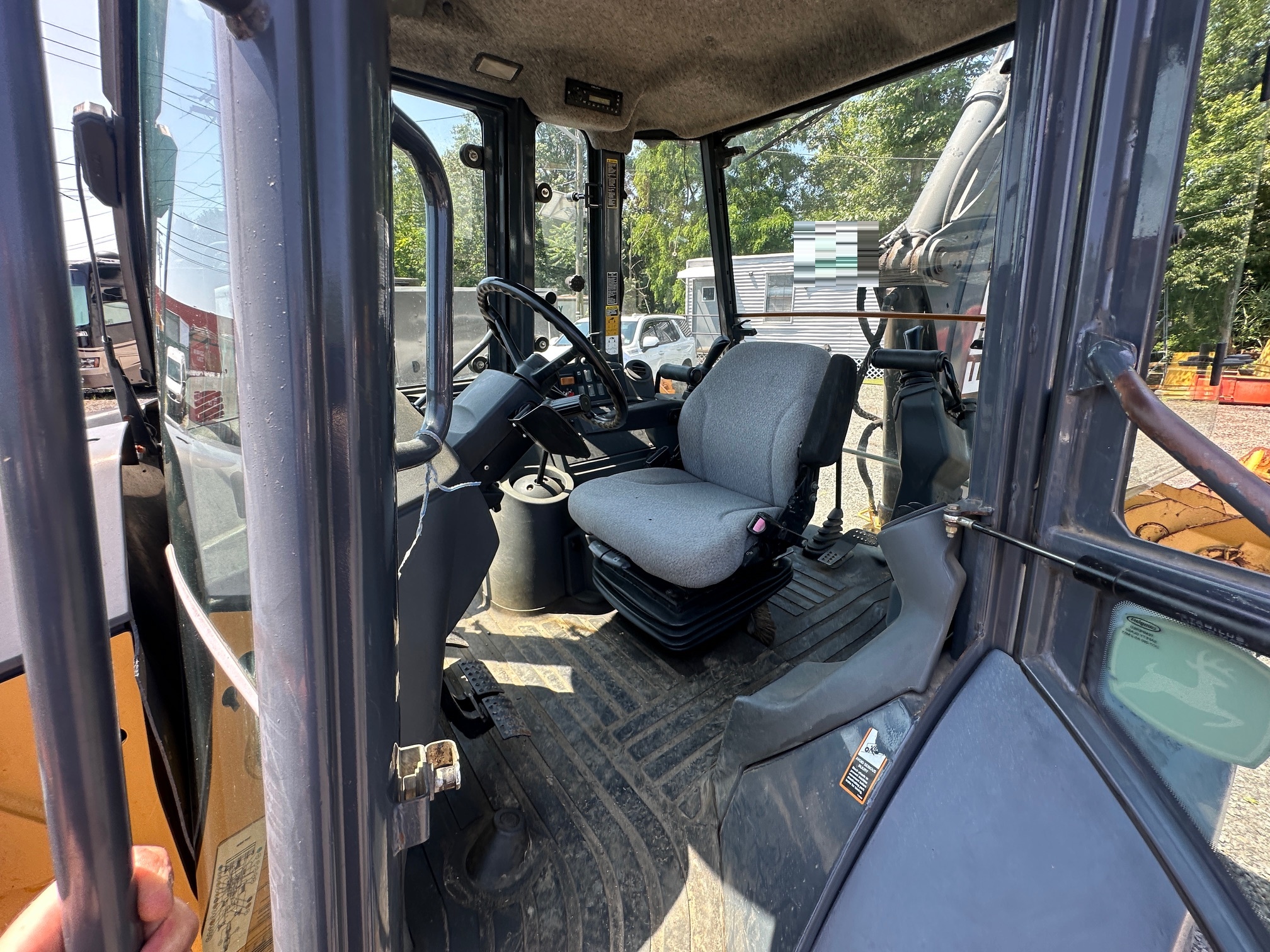 2011 DEERE 310J - Image 30