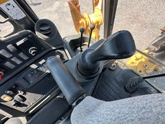 2011 DEERE 310J - Image 33