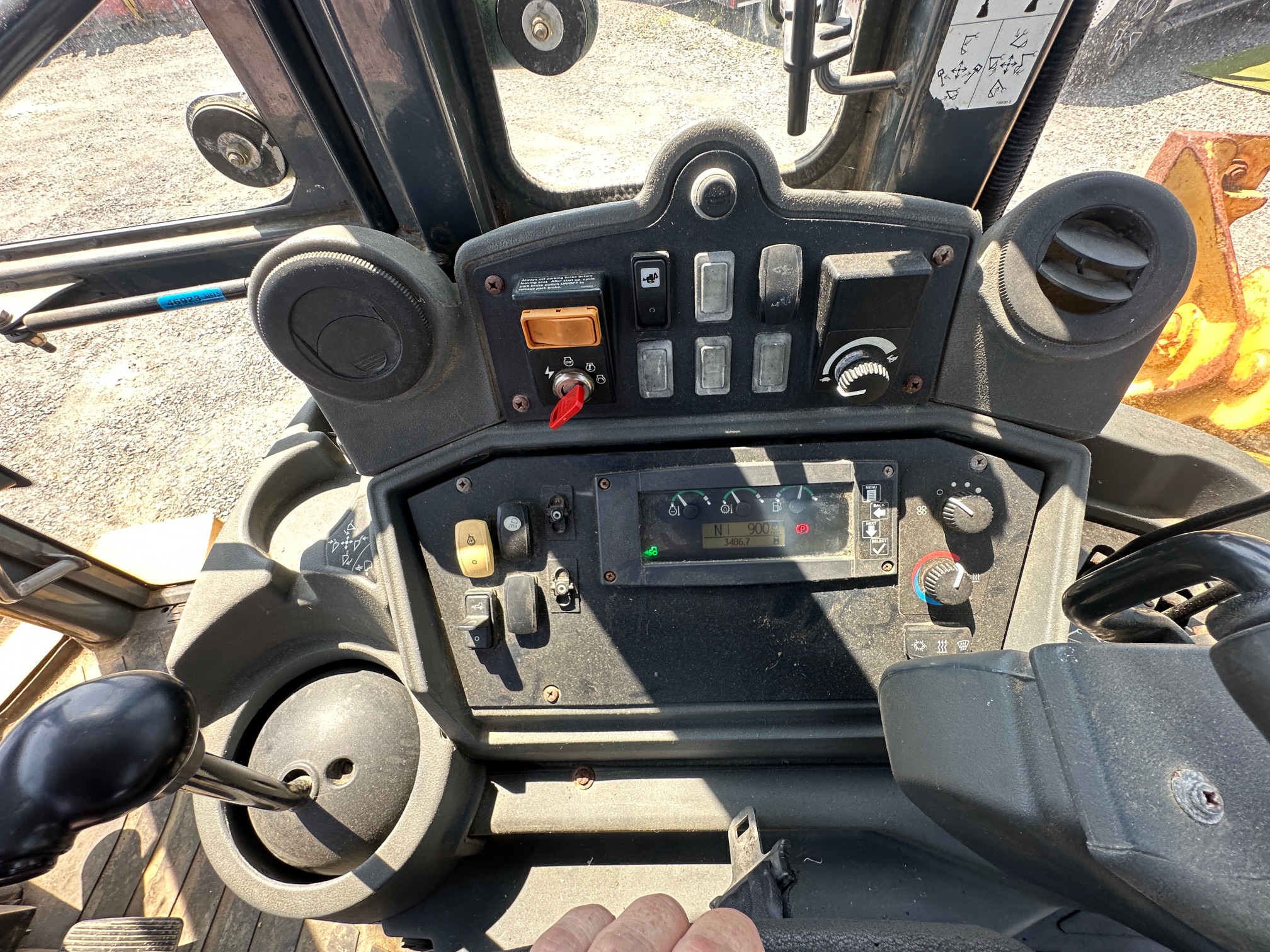 2011 DEERE 310J - Image 36
