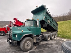 1996 MACK DM690S - Image 8