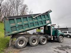 1996 MACK DM690S - Image 4