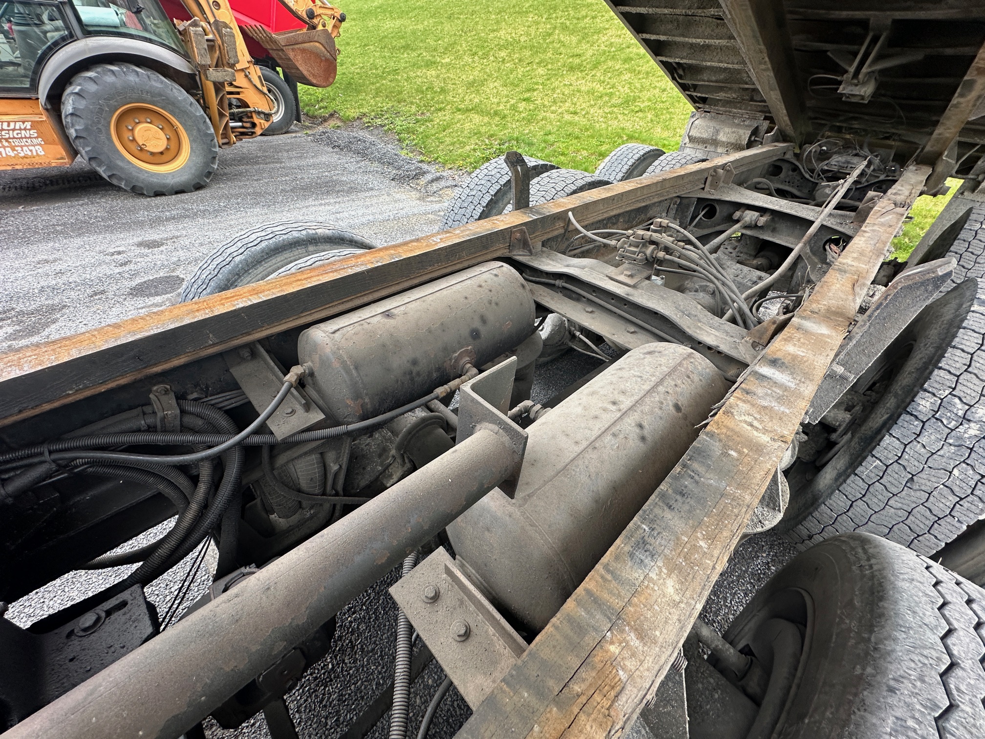 1996 MACK DM690S - Image 29