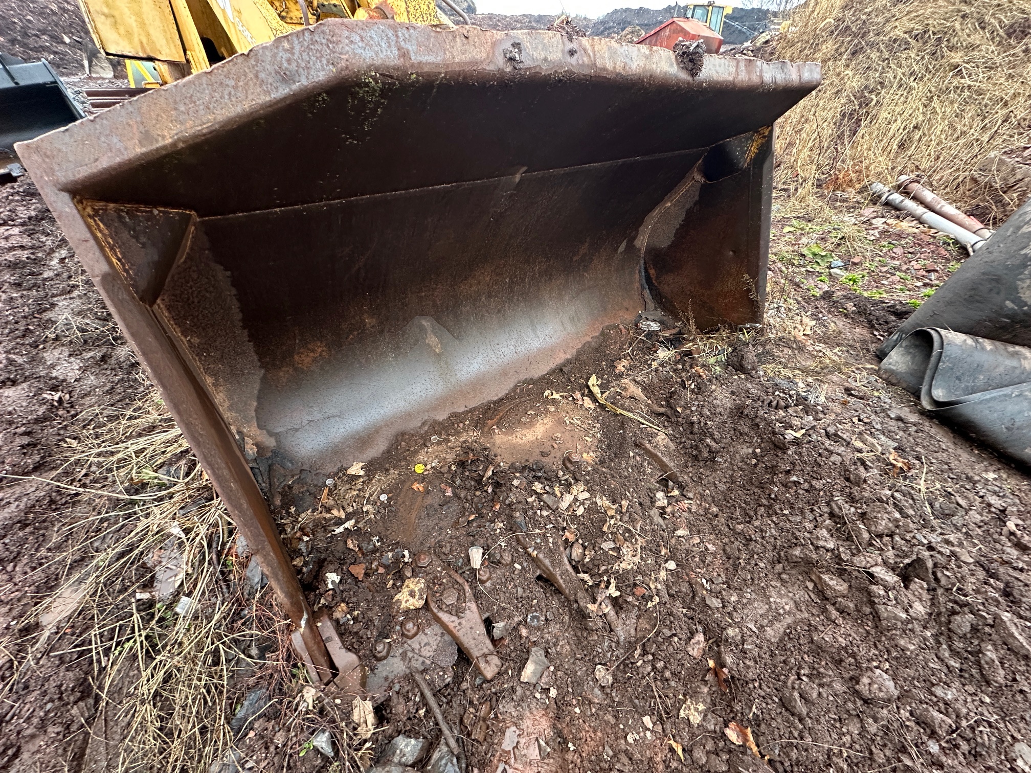 2004 DEERE 755C Series II - view 4 of 51