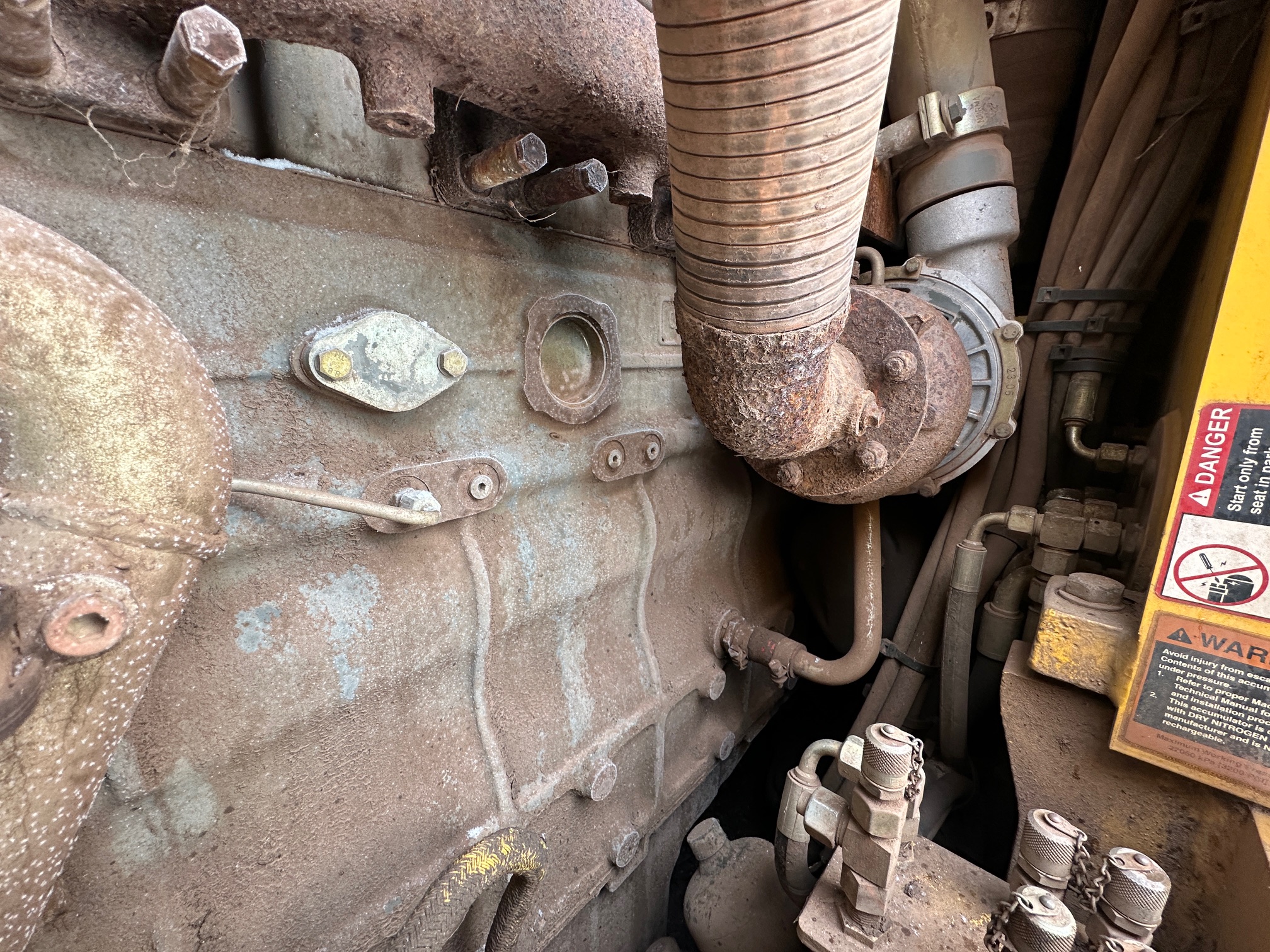 2004 DEERE 755C Series II - Image 21