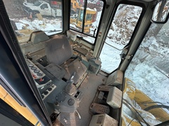 2004 DEERE 755C Series II - Image 36