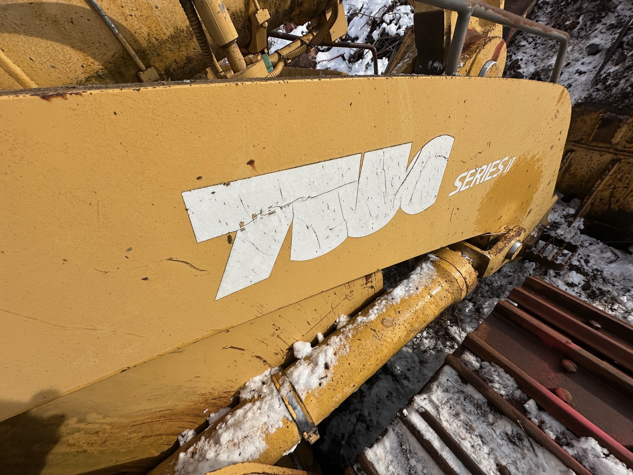 2004 DEERE 755C Series II - Image 48