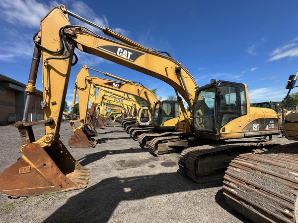 2004 CATERPILLAR 320CL