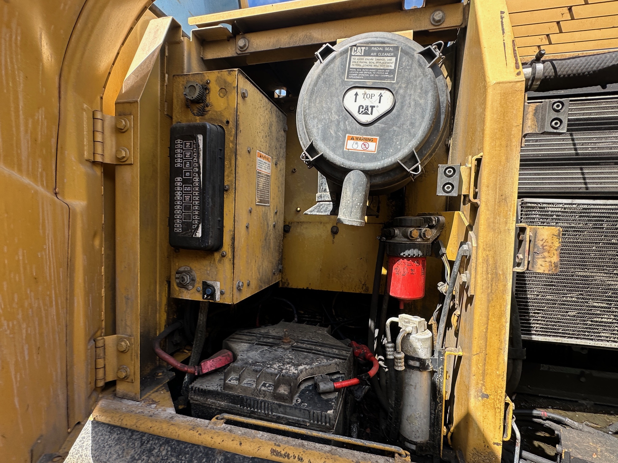 2004 CATERPILLAR 320CL - view 17 of 36