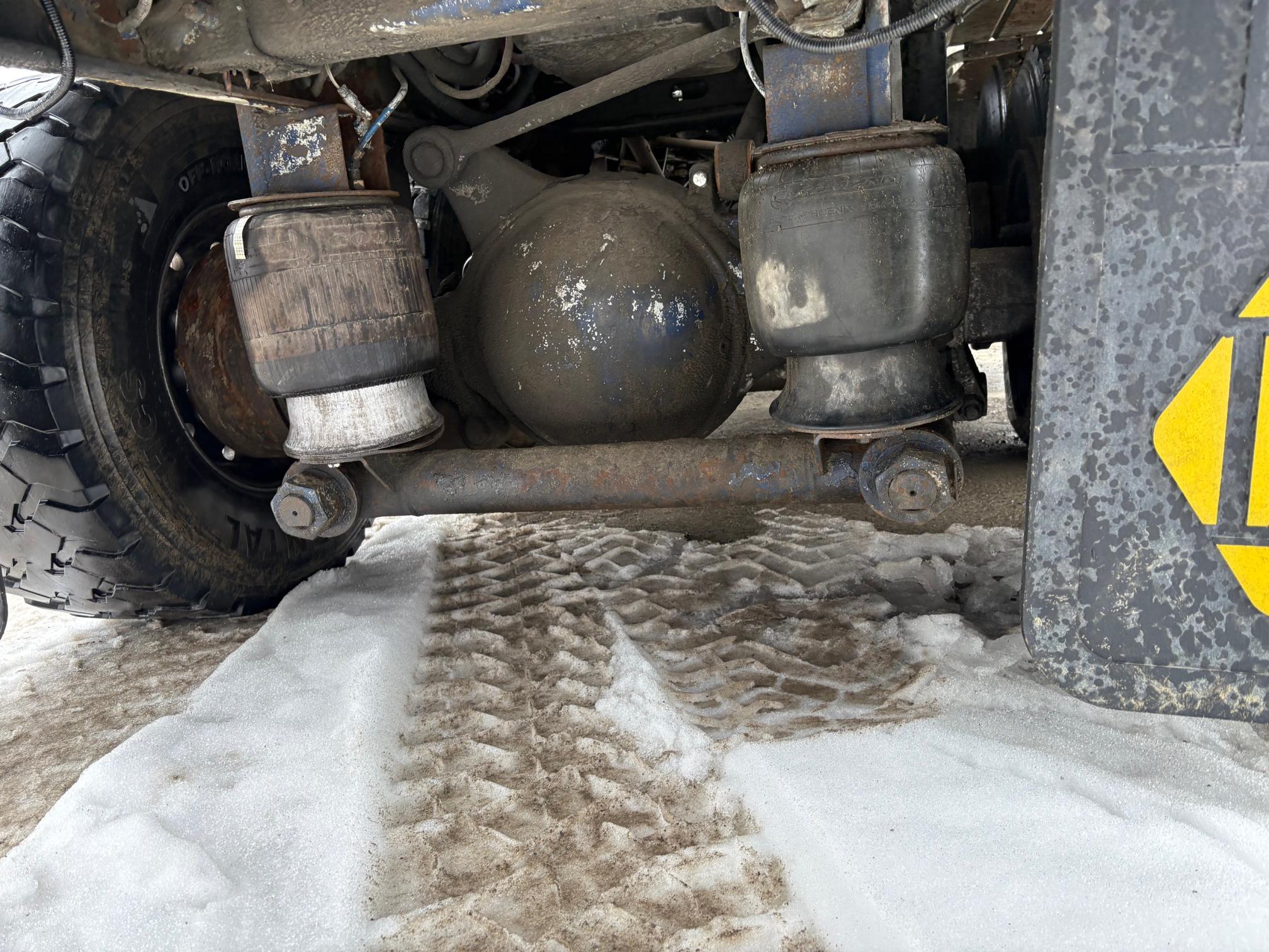 2000 OSHKOSH S2346 - Image 40