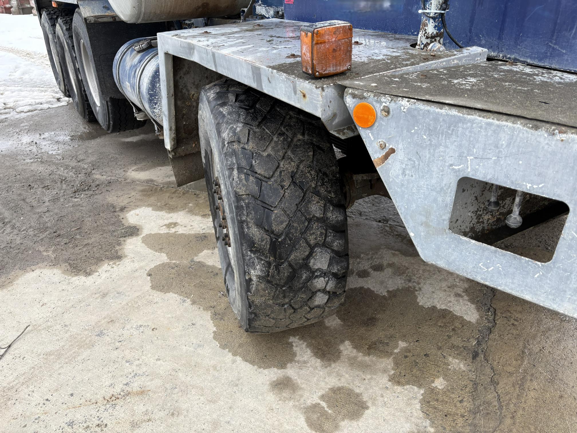 2000 OSHKOSH S2346 - Image 10