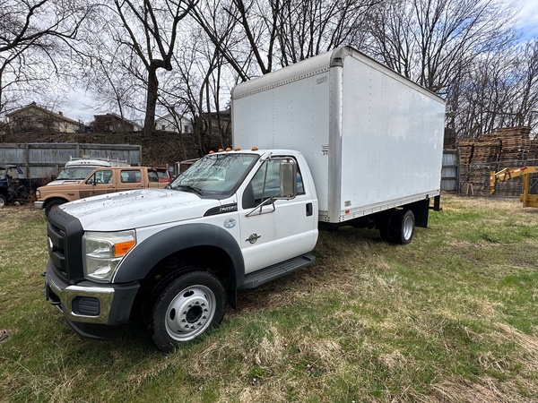 2011 FORD F450 16' Box Truck