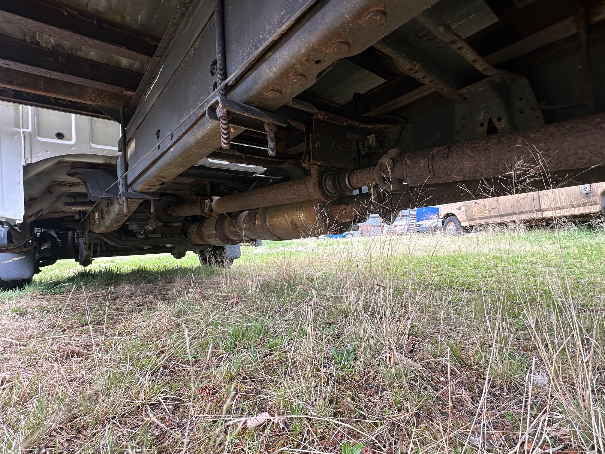 2011 FORD F450 16' Box Truck - view 17 of 38