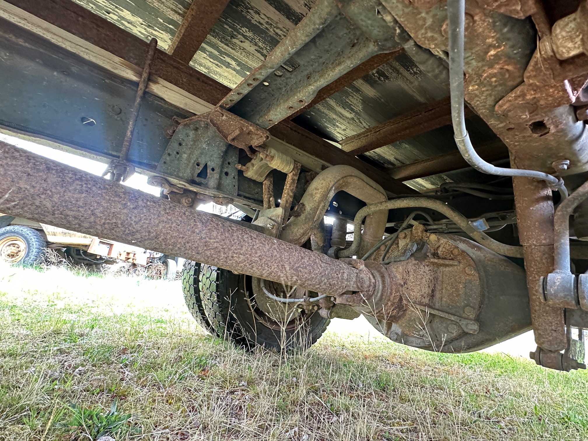 2011 FORD F450 16' Box Truck - view 18 of 38
