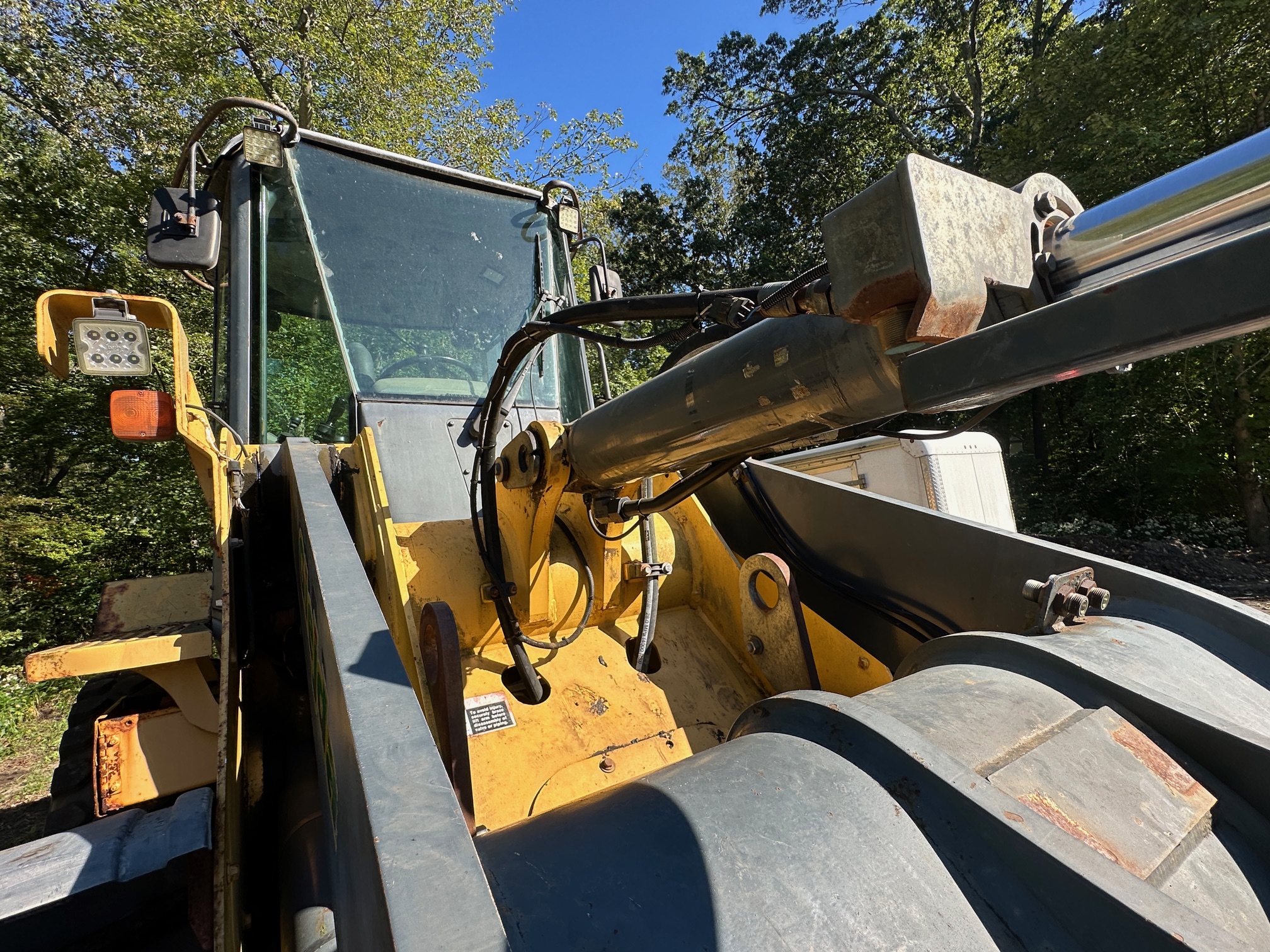 2005 DEERE 624J - Image 28