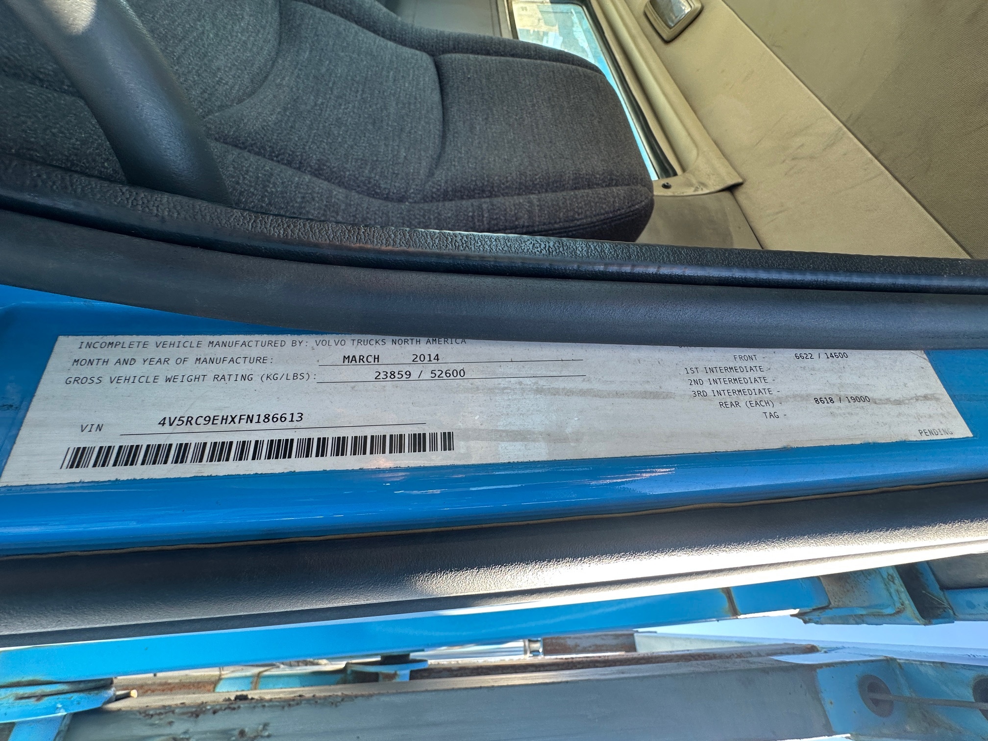 2015 VOLVO VAH Car Hauler - view 8 of 19