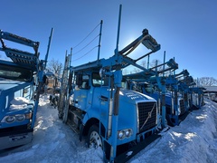 2015 VOLVO VAH Car Hauler - Image 2