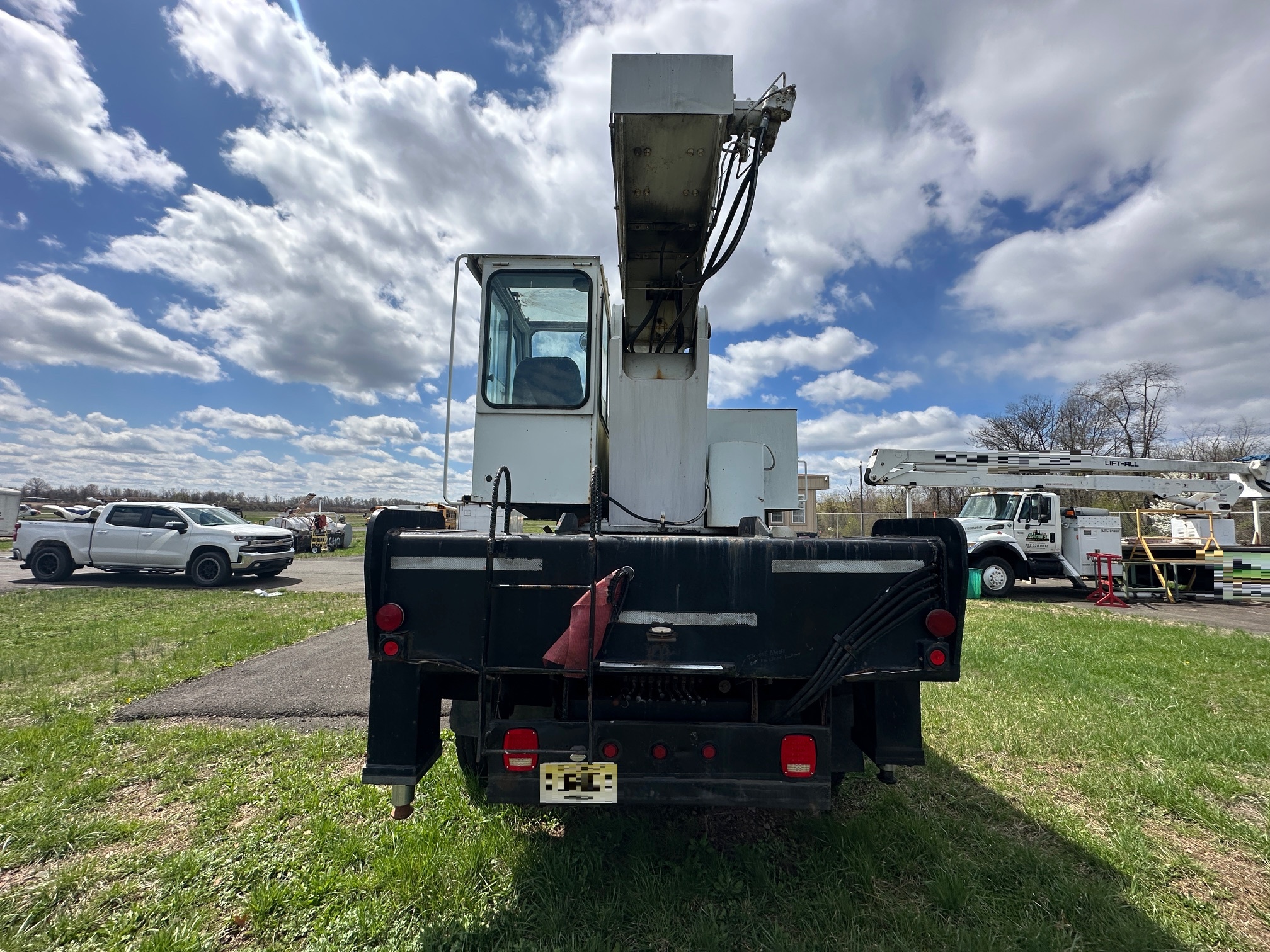 2004 VOLVO 17.5T Crane - Image 5