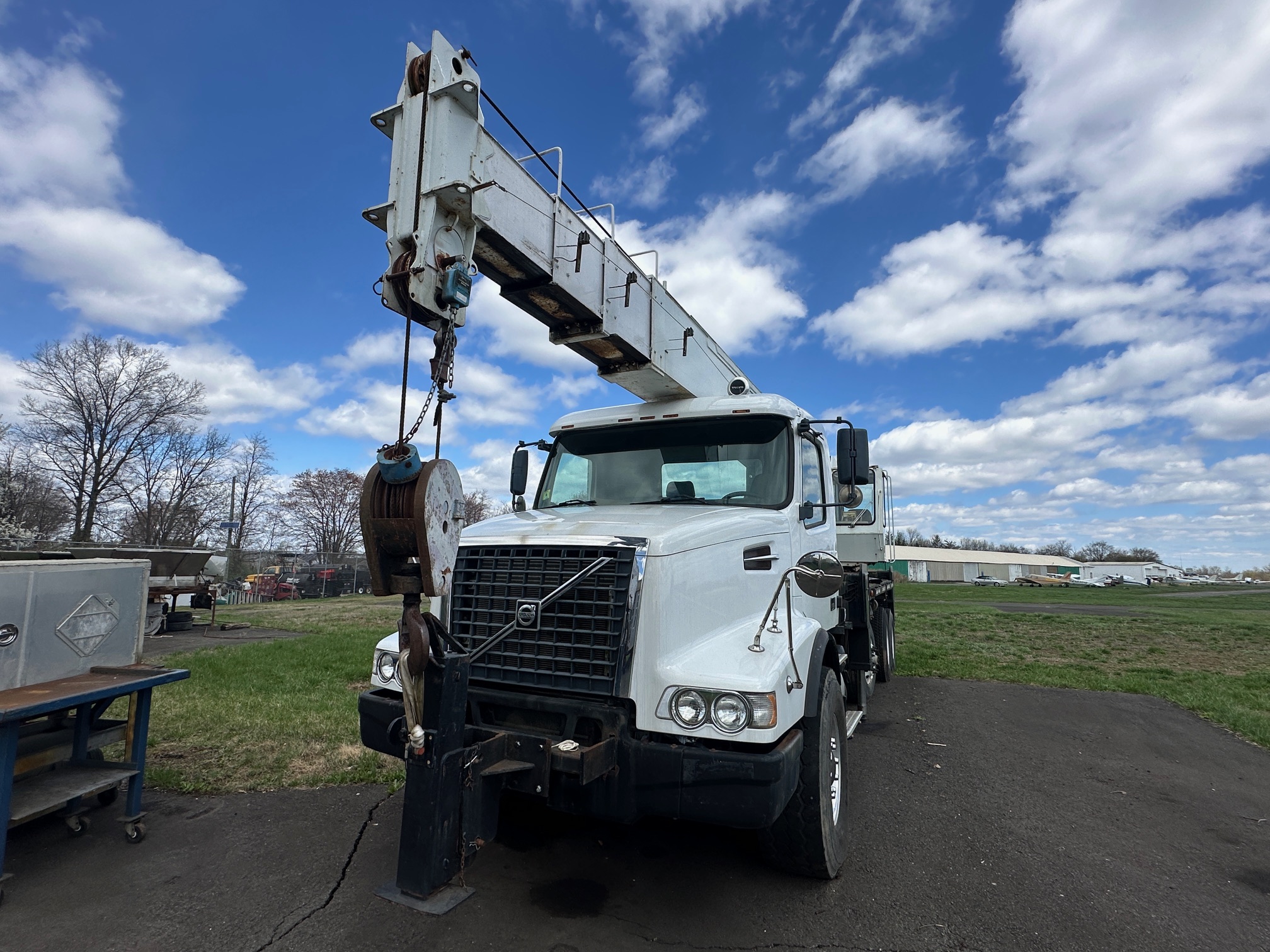 2004 VOLVO 17.5T Crane - Image 10