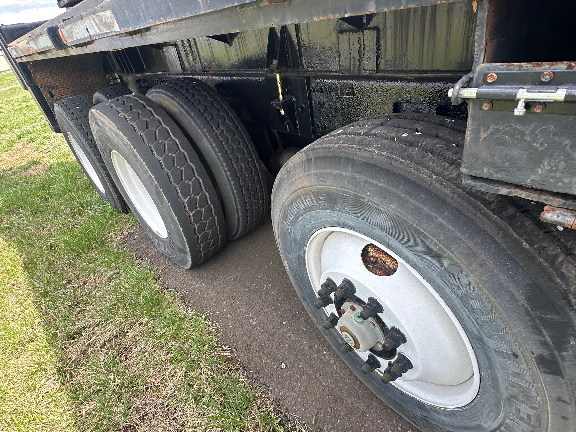 2004 VOLVO 17.5T Crane - view 18 of 53