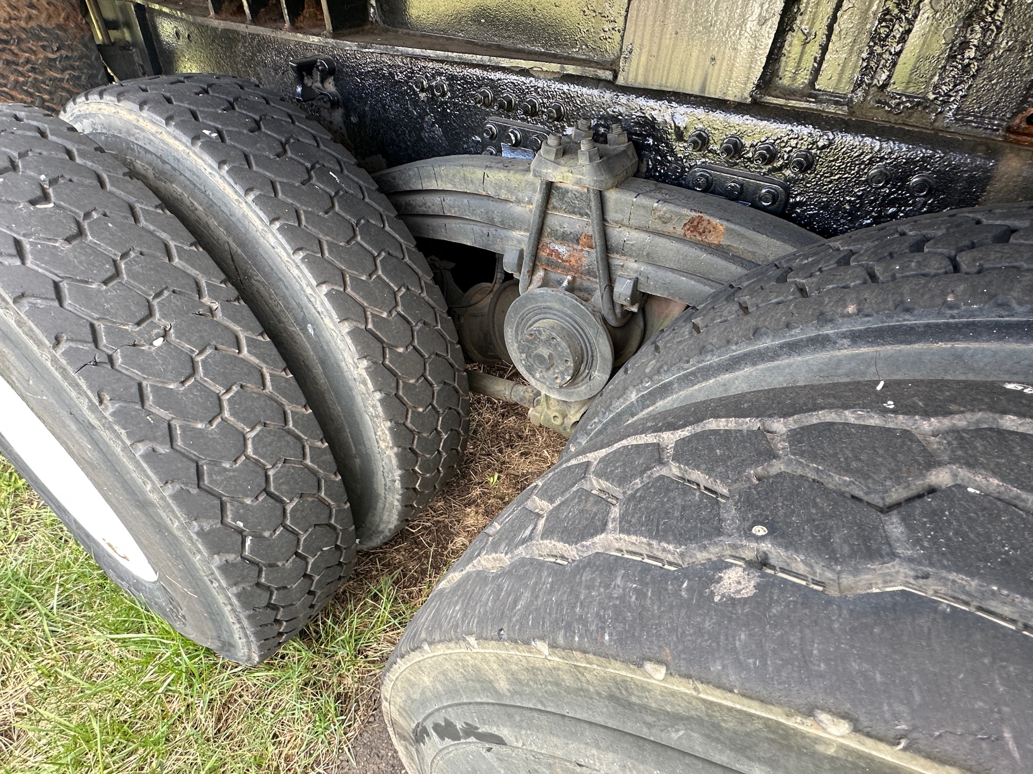 2004 VOLVO 17.5T Crane - Image 20