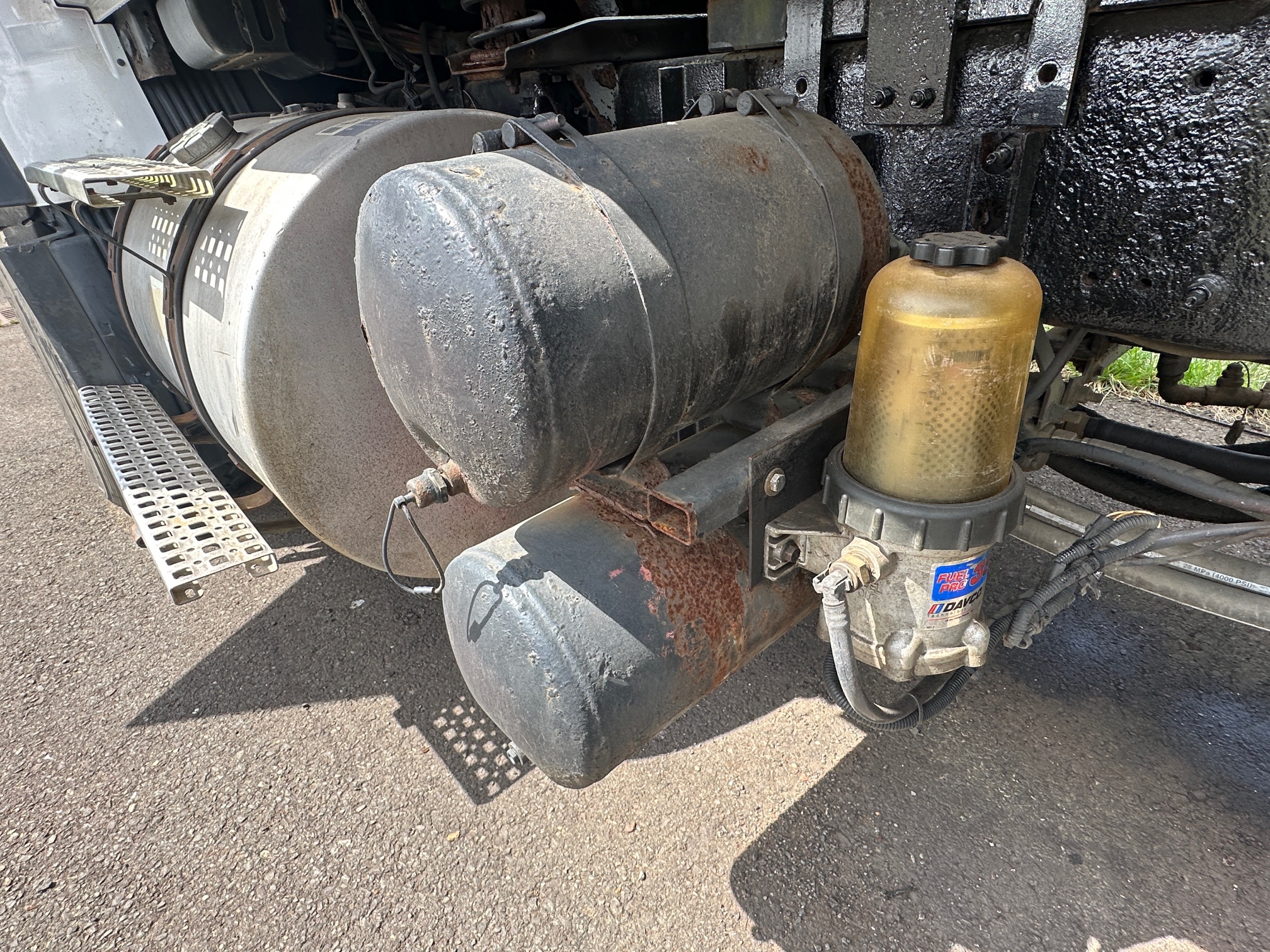 2004 VOLVO 17.5T Crane - Image 25