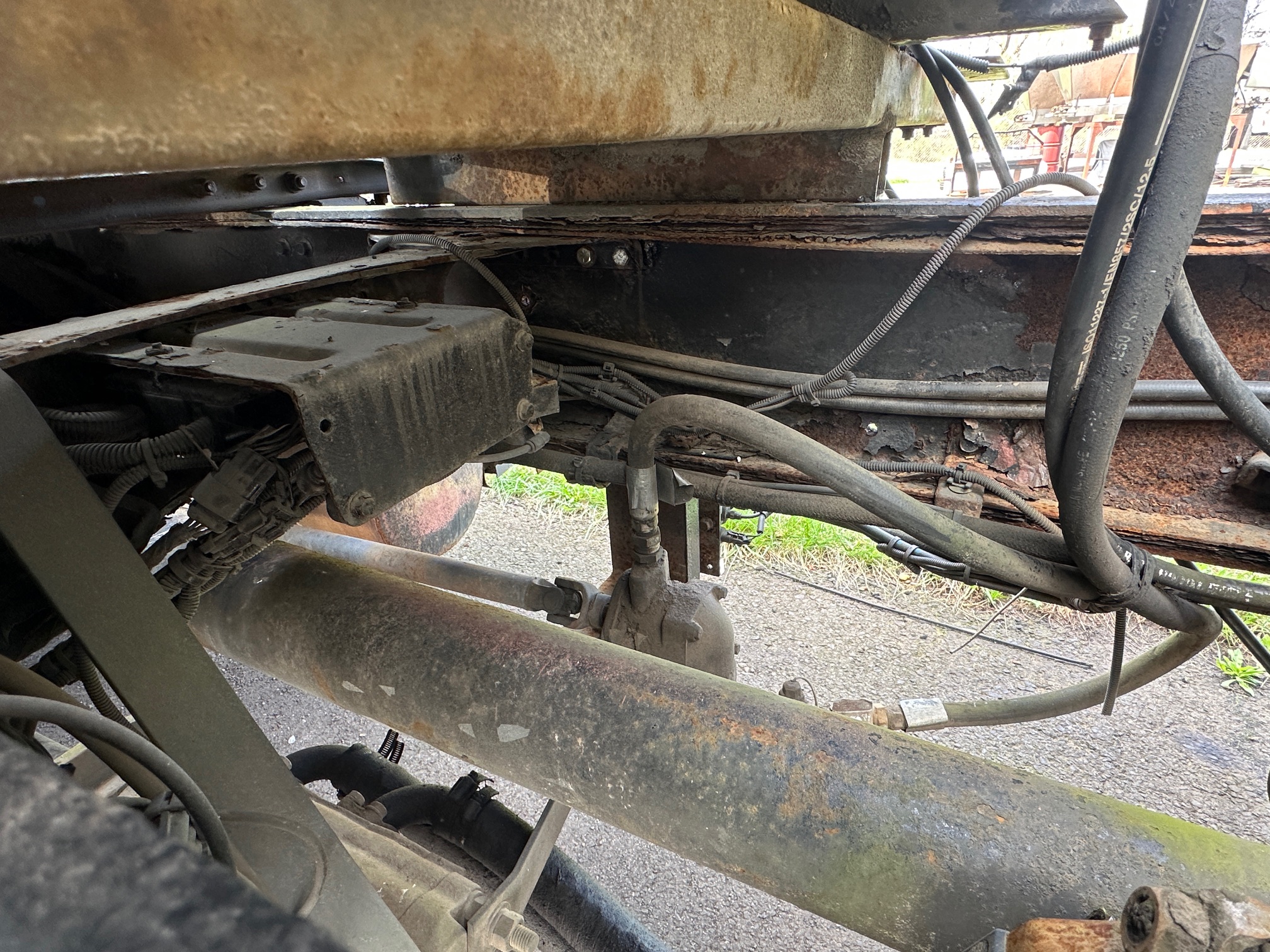 2004 VOLVO 17.5T Crane - Image 27