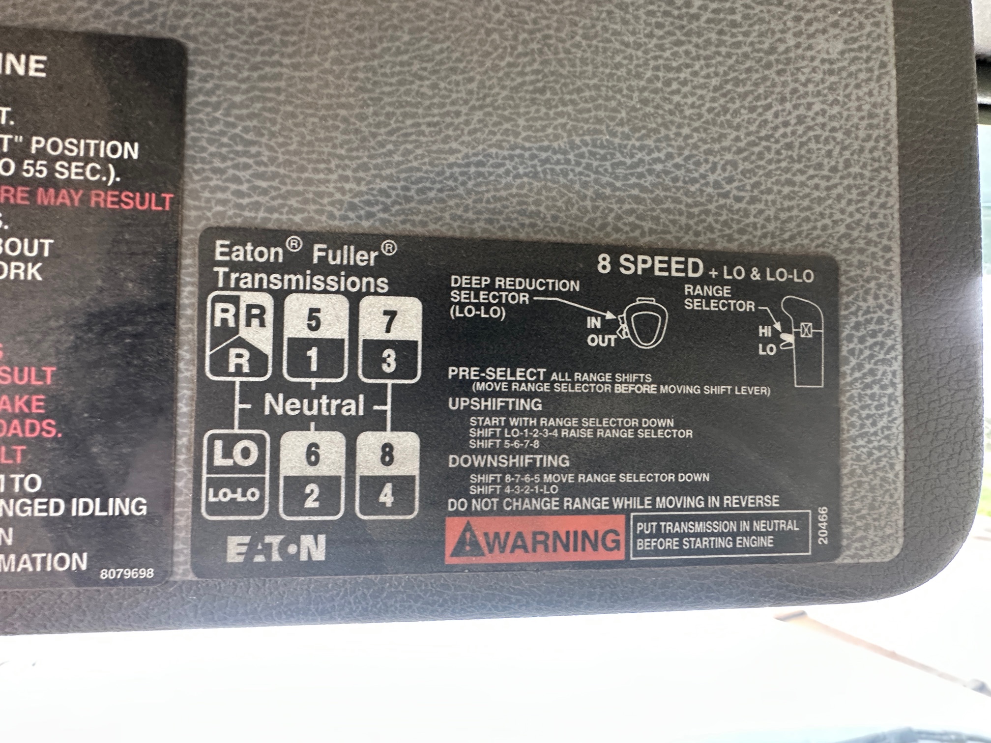 2004 VOLVO 17.5T Crane - Image 41