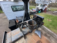 2004 VOLVO 17.5T Crane - Image 44