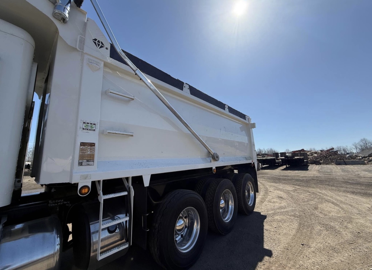 2016 PETERBILT 365 - Image 7