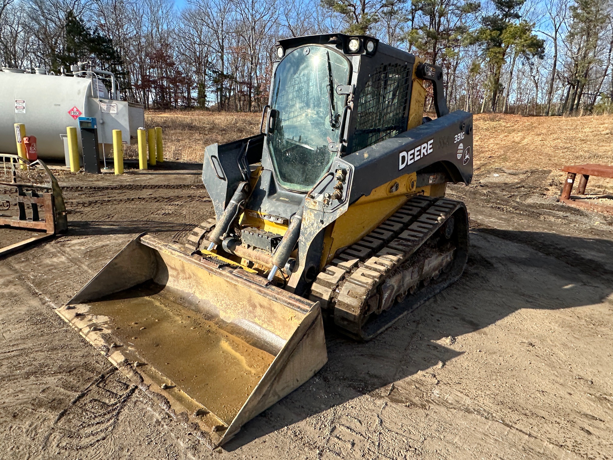 2019 DEERE 331G - view 2 of 38