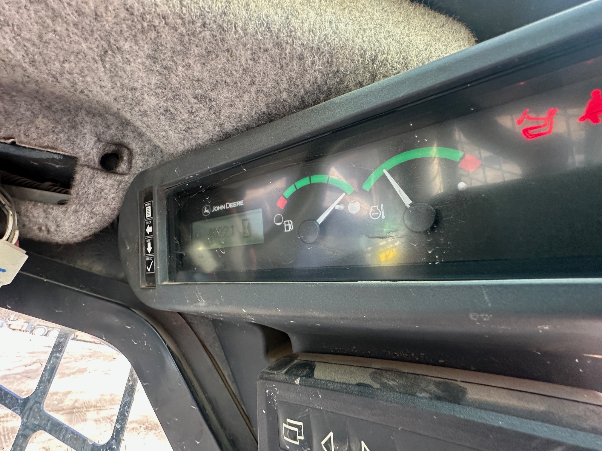 2019 DEERE 331G - Image 29