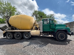 2000 MACK RB688S - Image 1