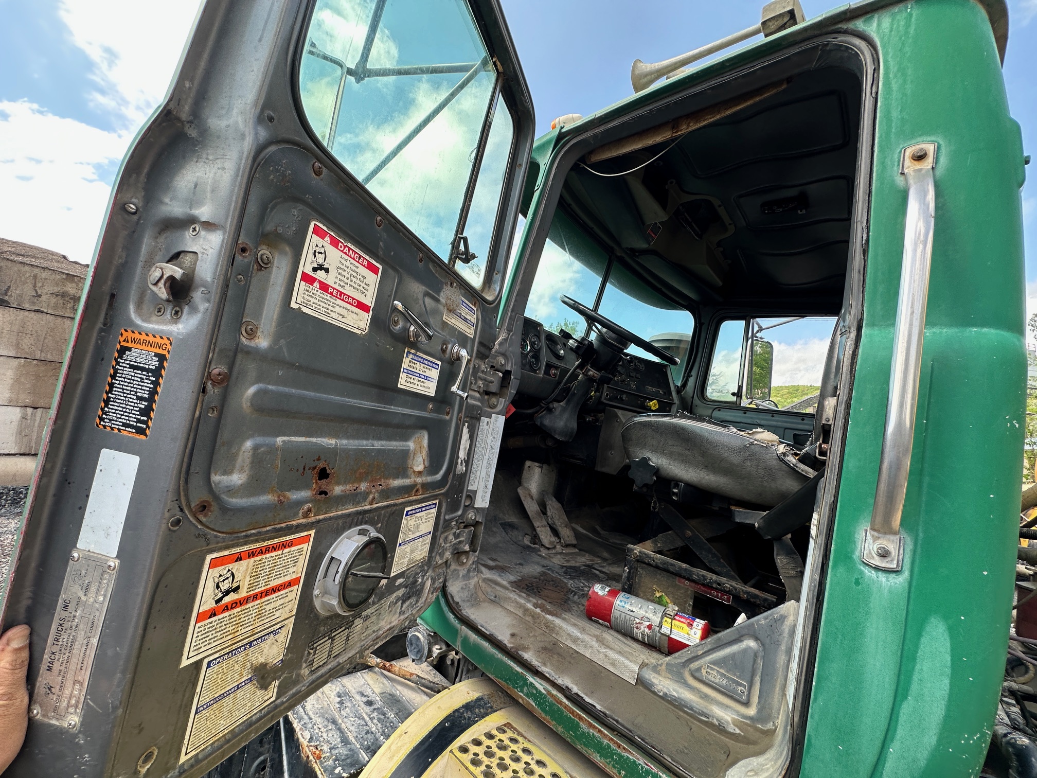 2000 MACK RB688S - Image 26