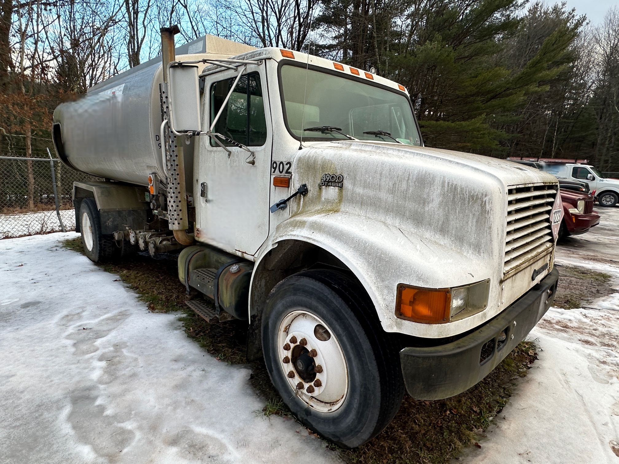 2000 INTERNATIONAL 4900 DT466E - Image 5