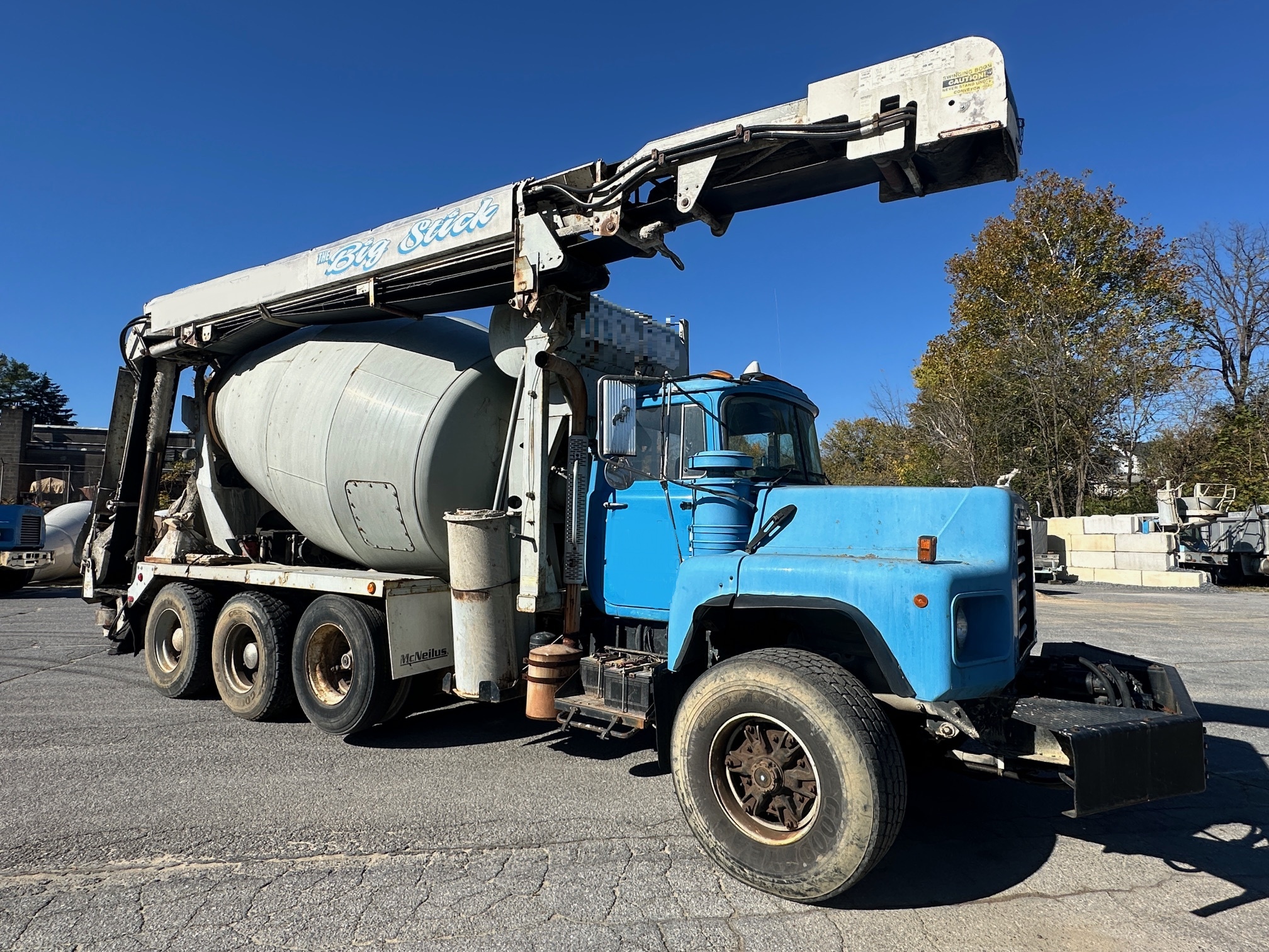2003 MACK DM690S