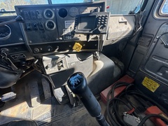 2003 MACK DM690S - Image 34