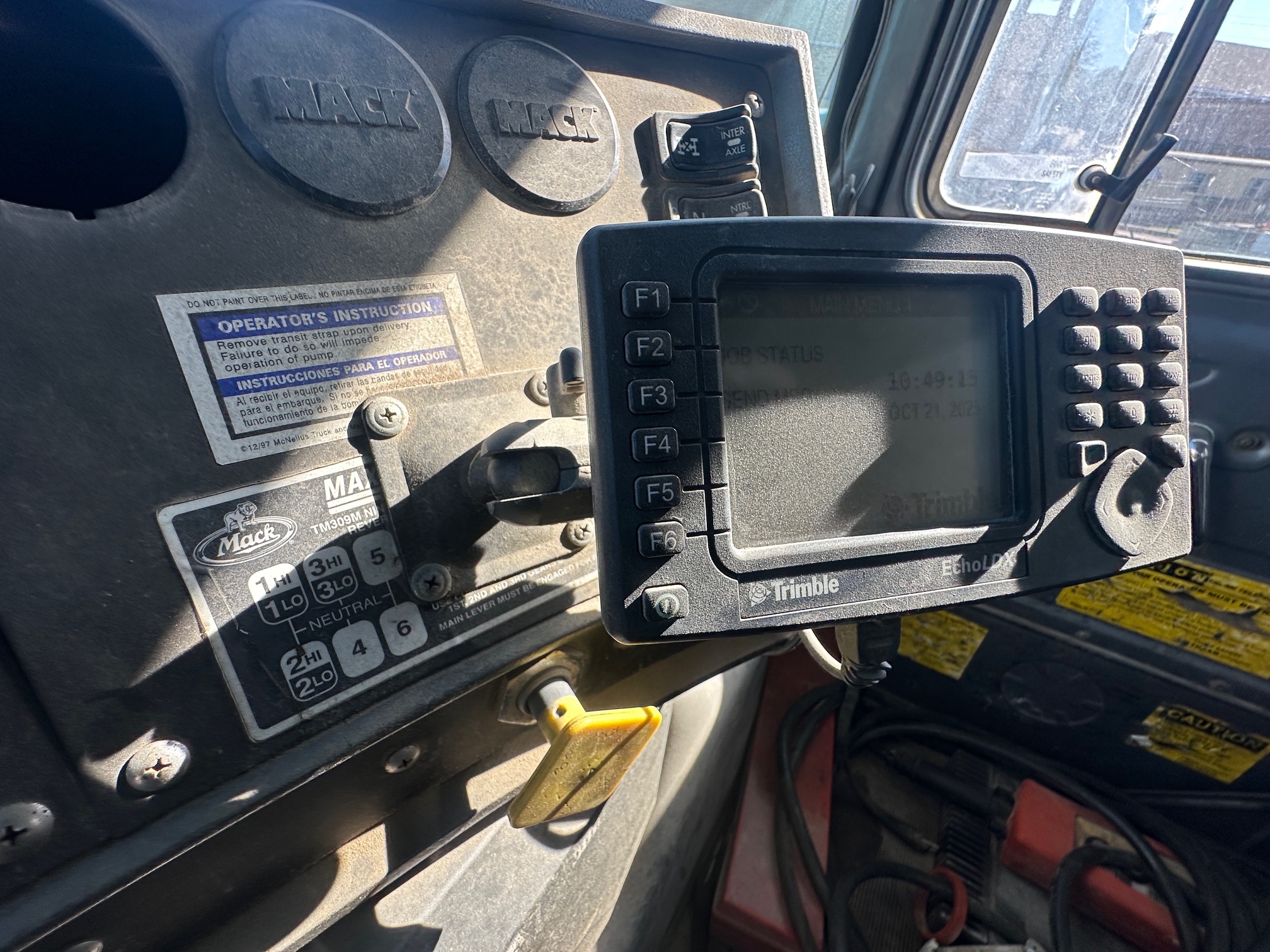 2003 MACK DM690S - Image 35