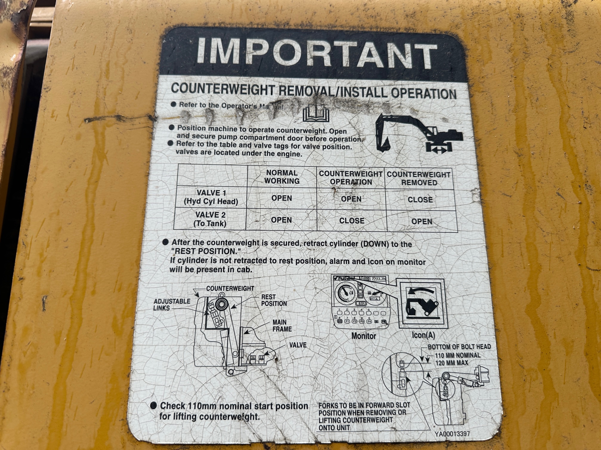 2011 DEERE 450D LC - Image 23