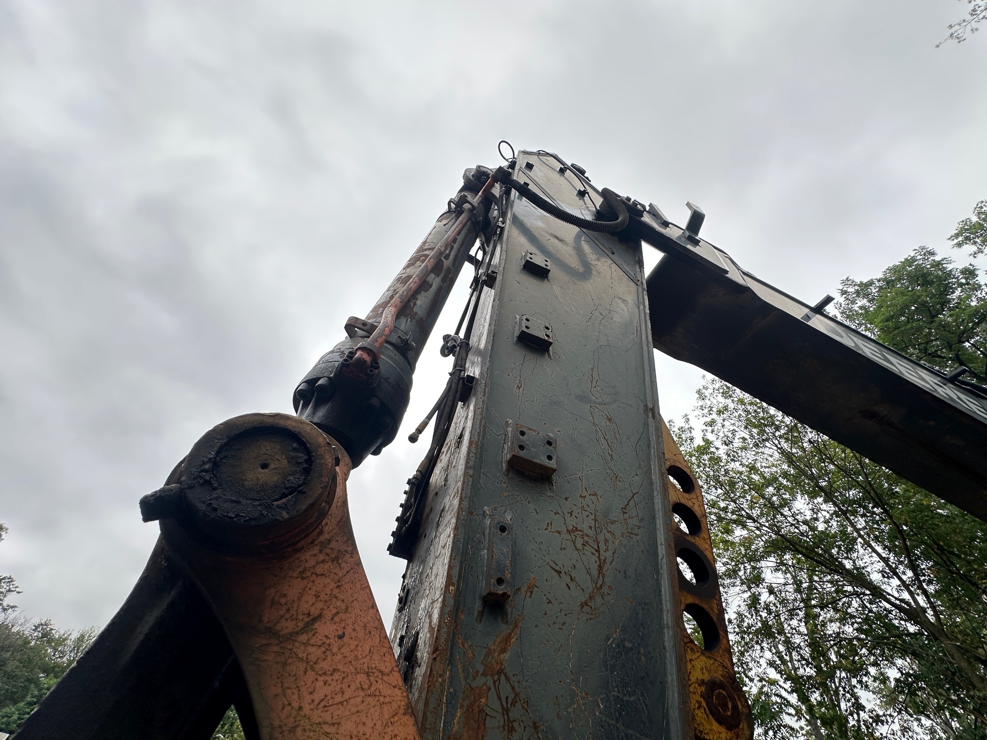 2011 DEERE 450D LC - Image 32