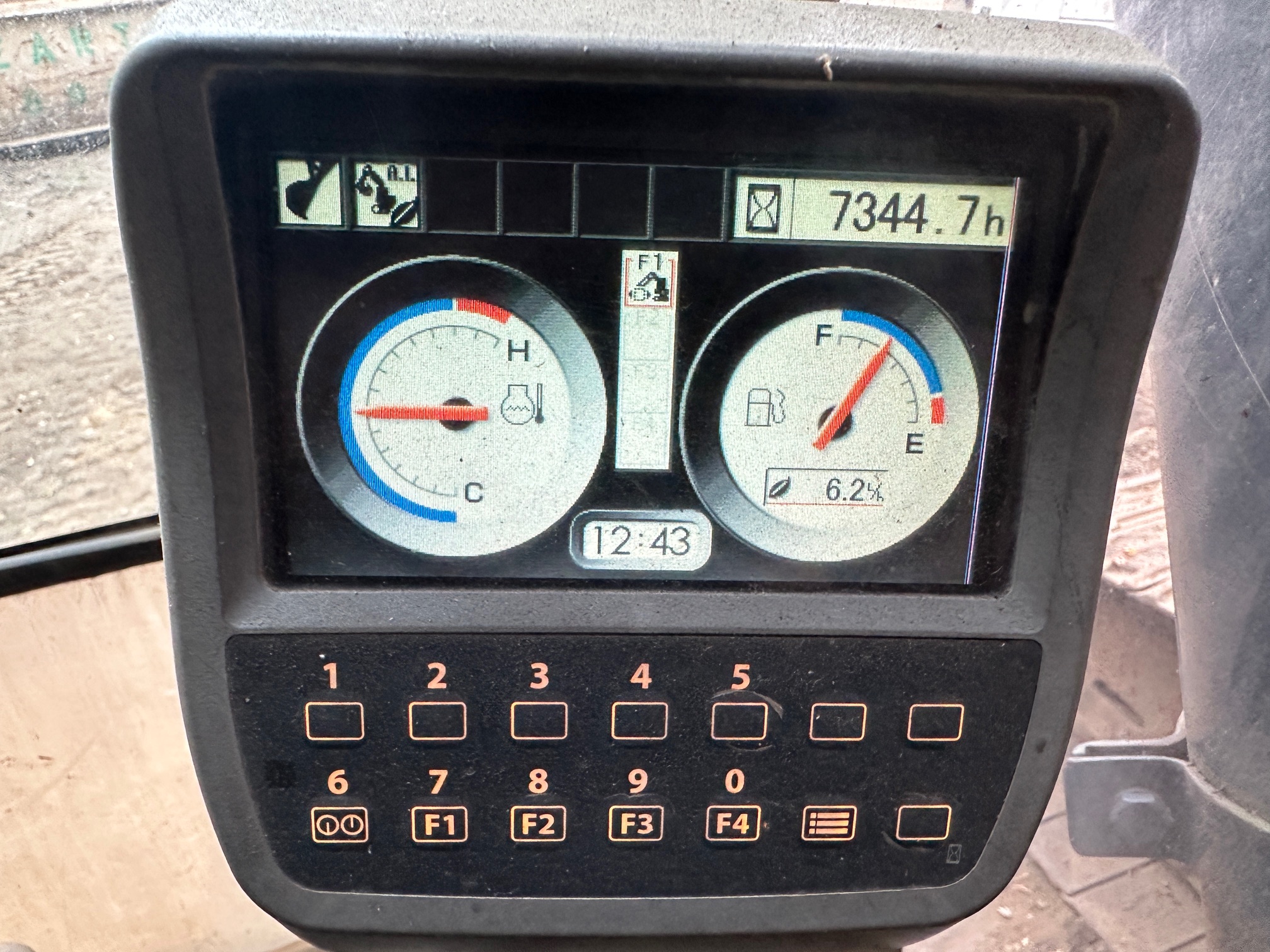 2011 DEERE 450D LC - Image 37